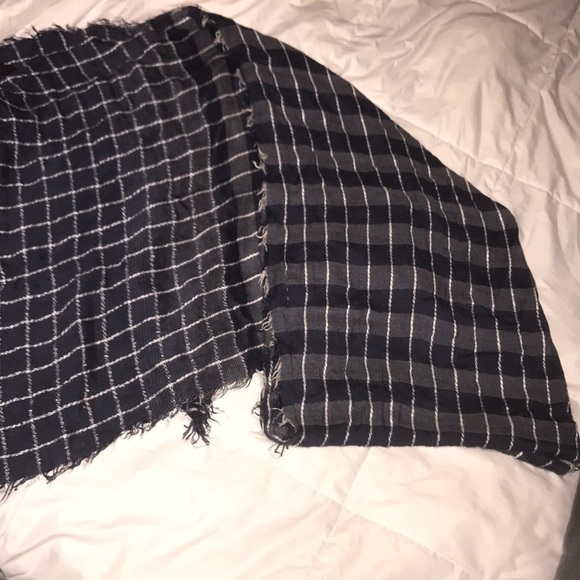 JCrew plaid scarf - Picture 1 of 3
